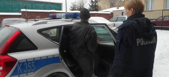 49-latek znęcał się fizycznie i psychicznie nad członkami rodziny