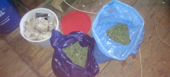 60-latek trzymał w domu blisko 2 kg marihuany. Grozi mu 10 lat (ZDJĘCIA)