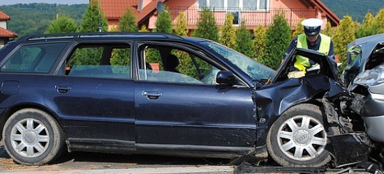 Wypadek w Grabownicy. Siedem osób rannych, w tym dwoje małych dzieci (ZDJĘCIA)