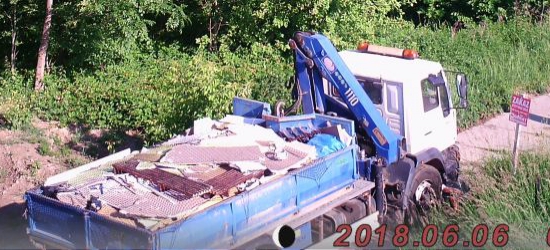 BRZOZÓW: Gminne śmieci trafiały na dzikie wysypisko! (VIDEO, FOTO)