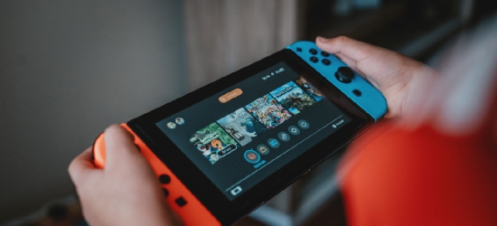 Przenośna konsola do gier – czy warto kupić Nintendo Switch?